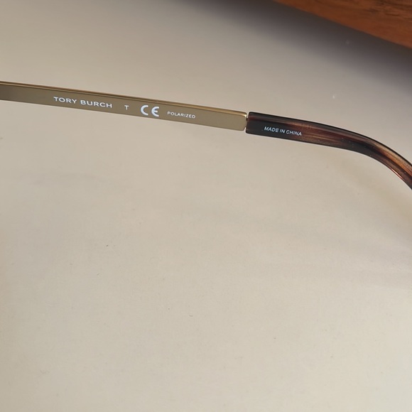 Tory Burch
Polarized 62mm
Aviator Sunglasses - Picture 7 of 8